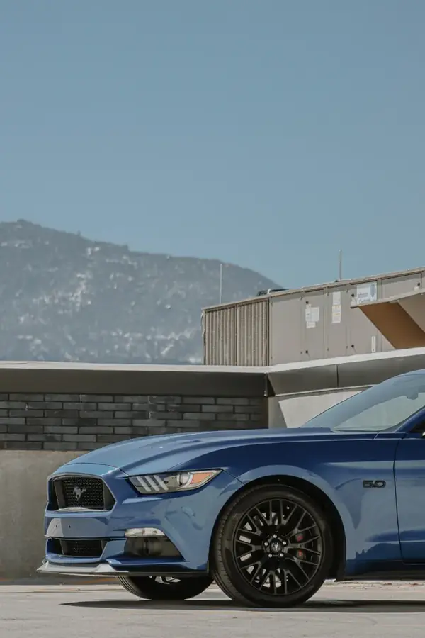 Mustang GT · Negro
