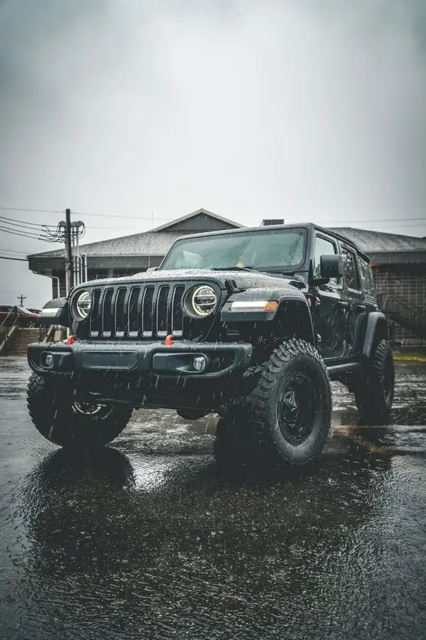 Jeep Rubicon · Lluvia