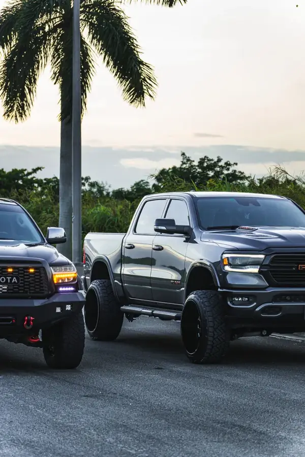 RAM 1500 · Lifted